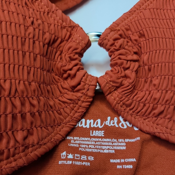 💥SALE💥 Cabana Del Sol
Smocked O Ring Bikini Set - Picture 6 of 8